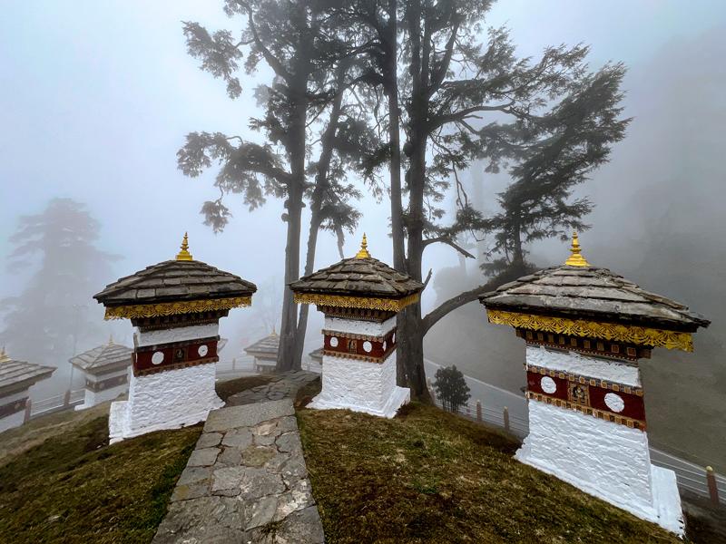 There are 108 stupas