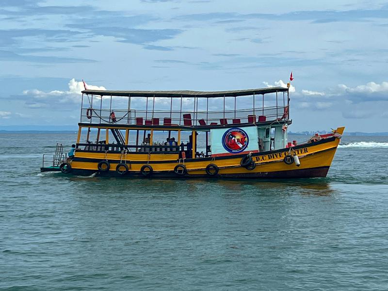 Our dive boat coming in