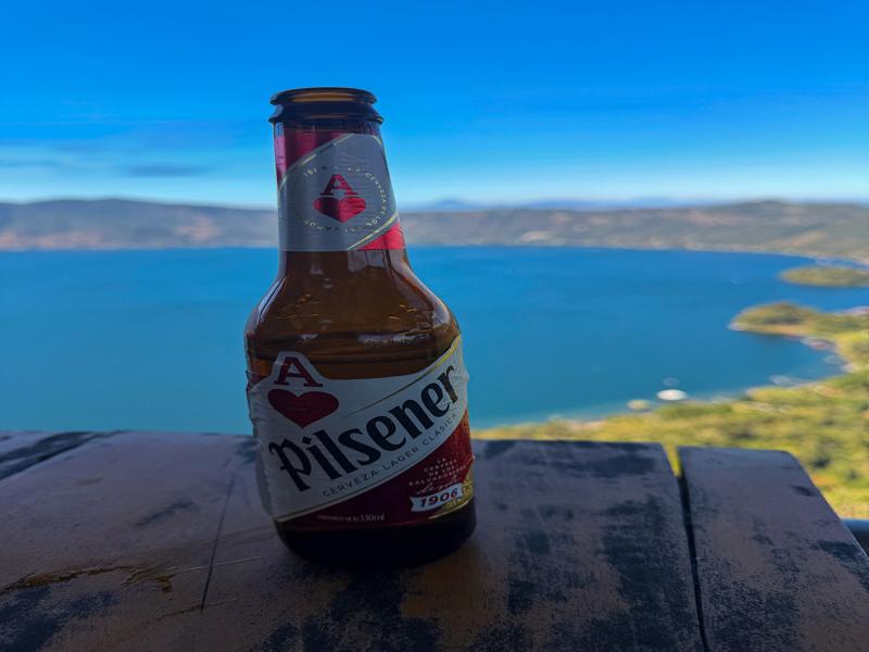We enjoyed lunch at one of the lookout restaurants after the hike