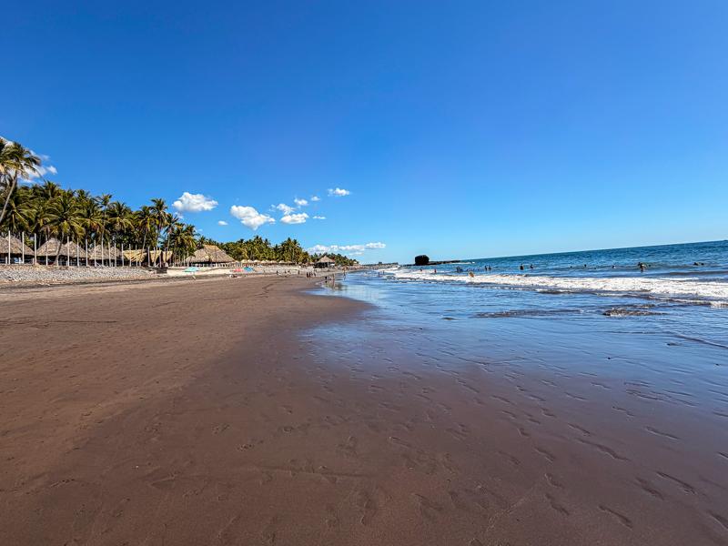 Walking up the beach from El Tunco, we could walk to our hotel