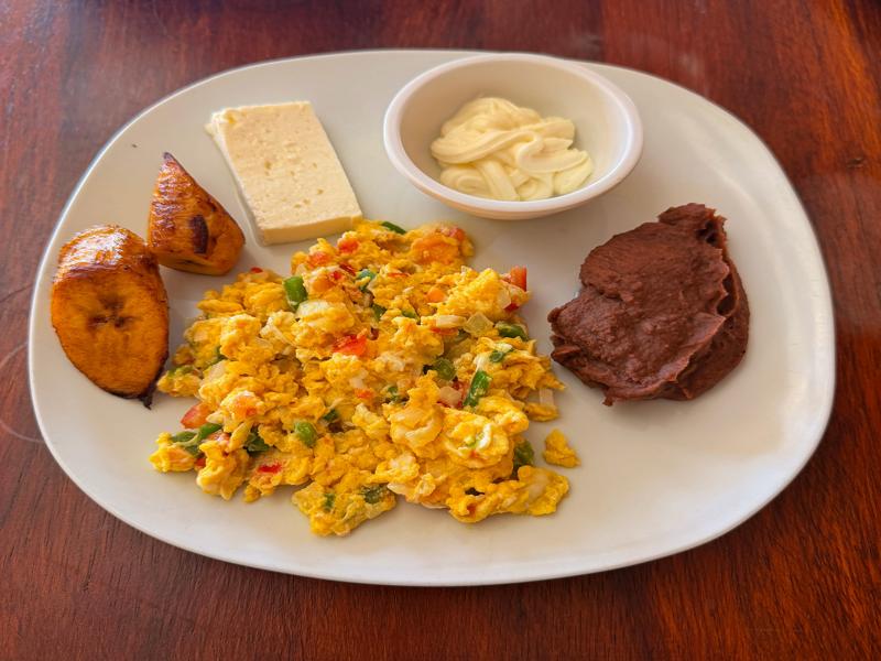 Hotel breakfast in Juayua