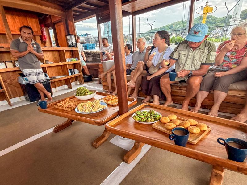 Breakfast on the dive boat
