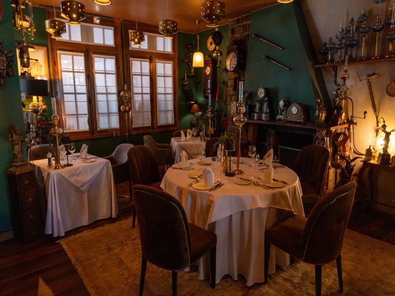 French style menu and lots of antiques