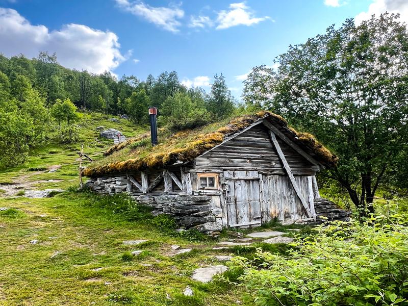 Farm building on the way back