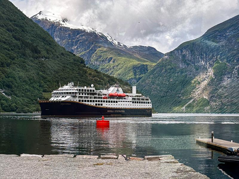 Cruise ship checking out Geiranger