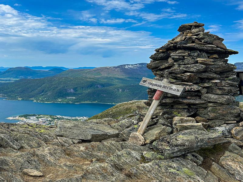 Romsdalseggen Ridge Hike