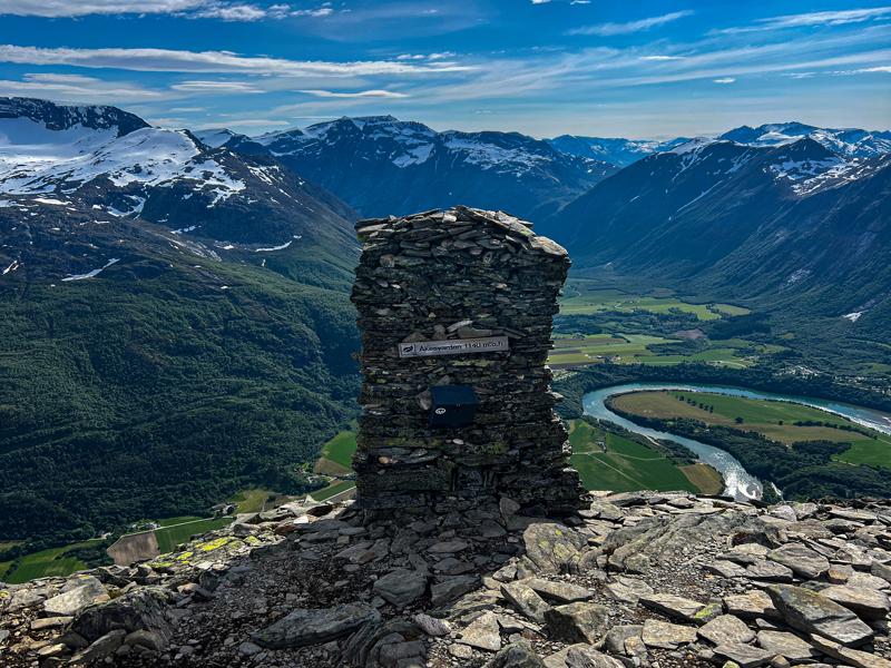 Romsdalseggen Ridge Hike