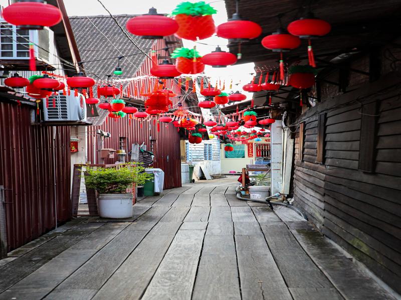 Decorations on the jetty