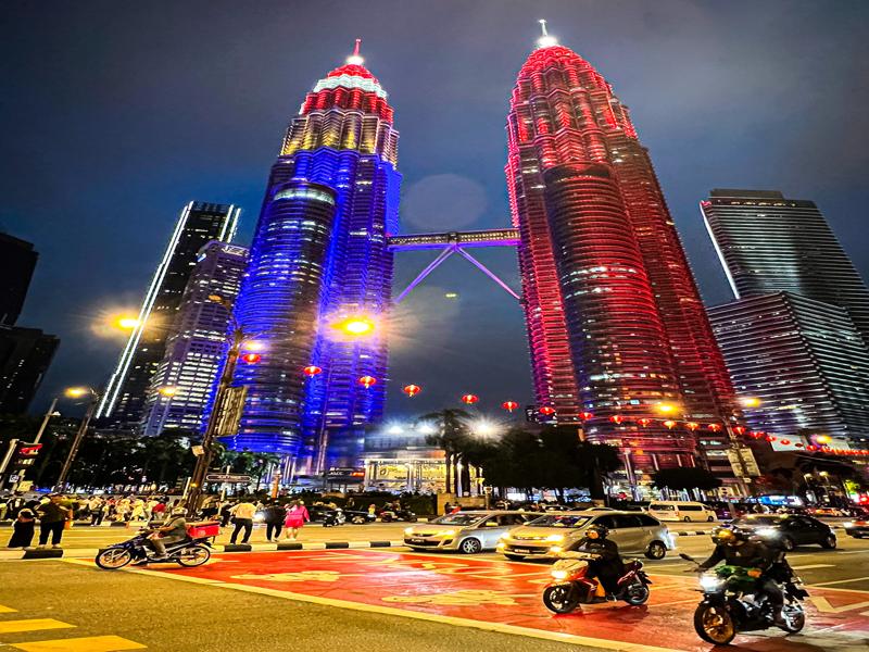 Petronas towers at night