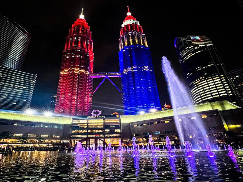 Petronas towers water light show