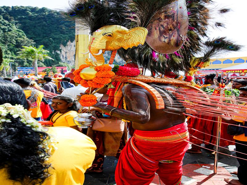 Hooks on the skin for sacrifice