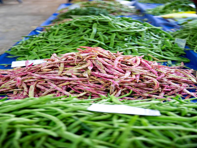 Peas in the market