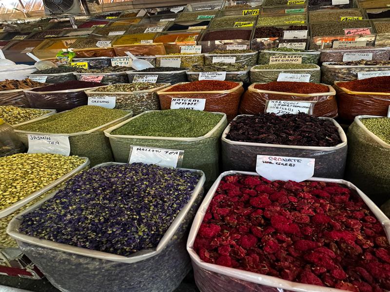 Teas for sale in the market