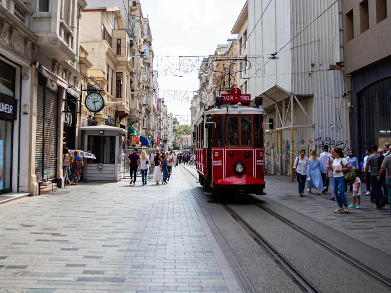 Street cars on the shopping street